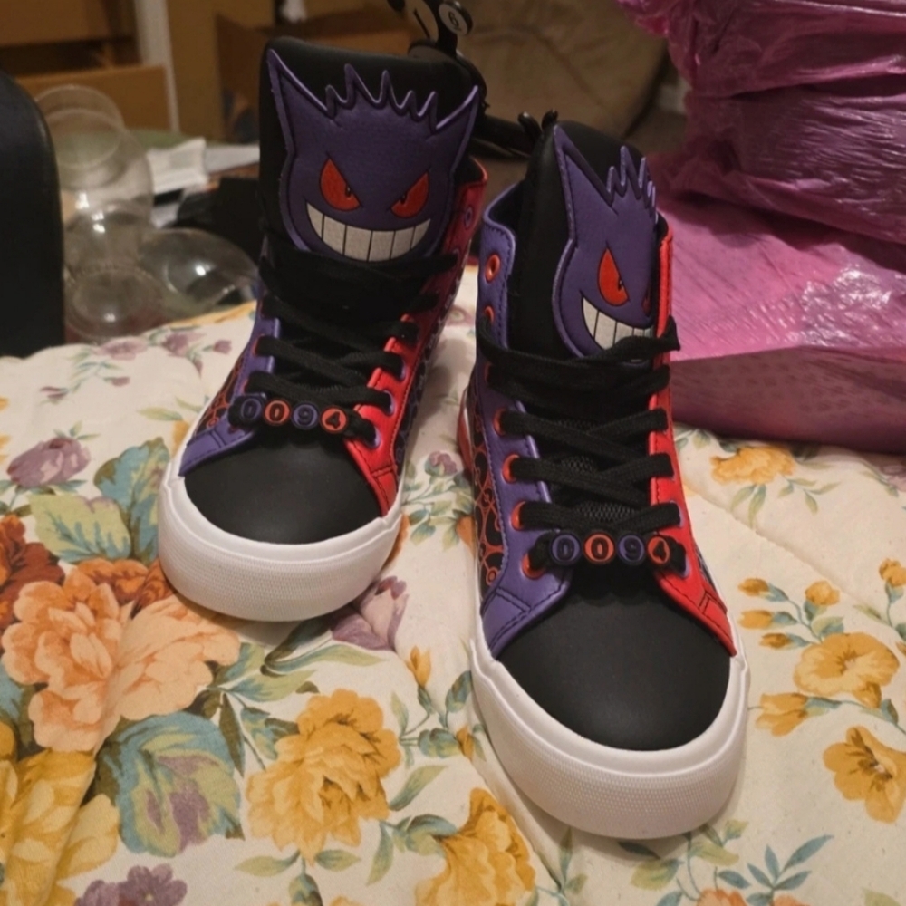 NEW Men's size 6 Pokémon Gengar Shoe Sneaker